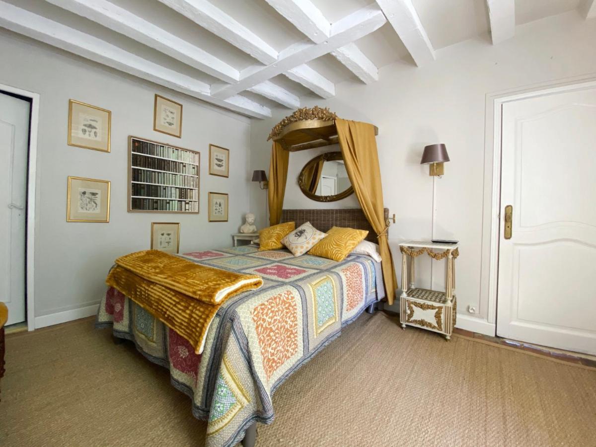 Le Petit Chateau De Sainte Colombe Bouges-le-Chateau Екстер'єр фото