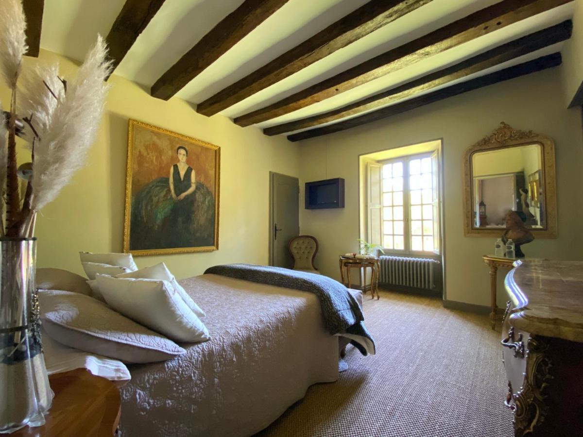 Le Petit Chateau De Sainte Colombe Bouges-le-Chateau Екстер'єр фото